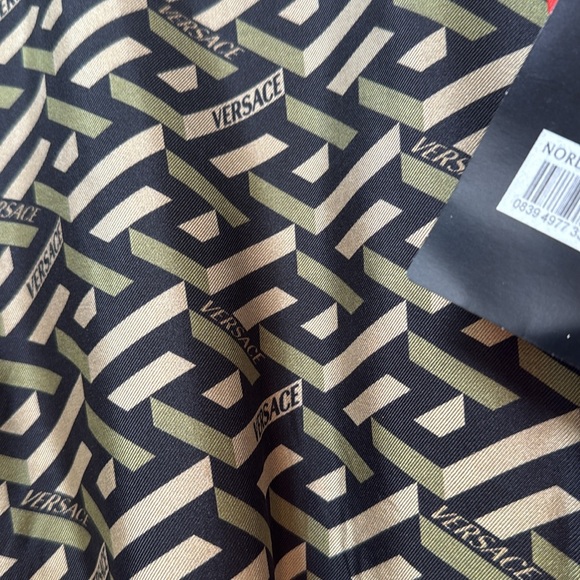 ⭐️⭐️⭐️SOLD ⭐️⭐️⭐️VERSACE La Greca Monogram Print Long sleeve silk shirt dress - Picture 12 of 17